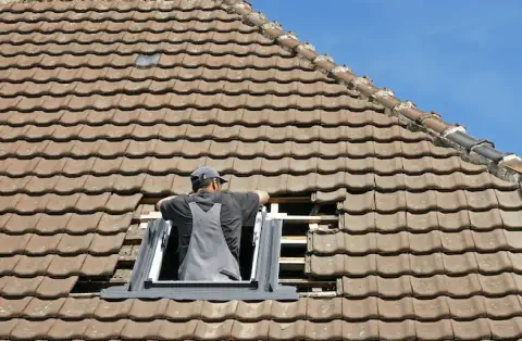 Pose de velux à Saint-Romain de Benet